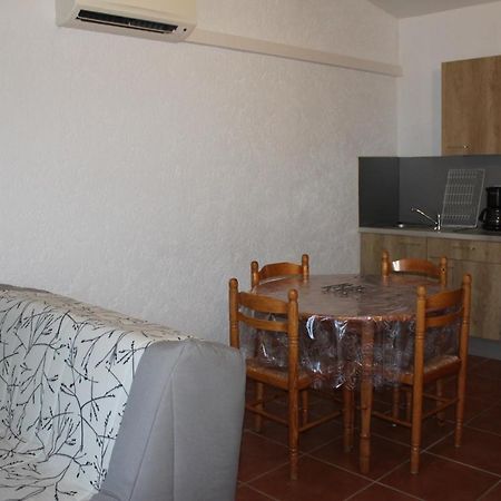 Mas Des Oliviers Apartment Saint-Esteve  Bagian luar foto