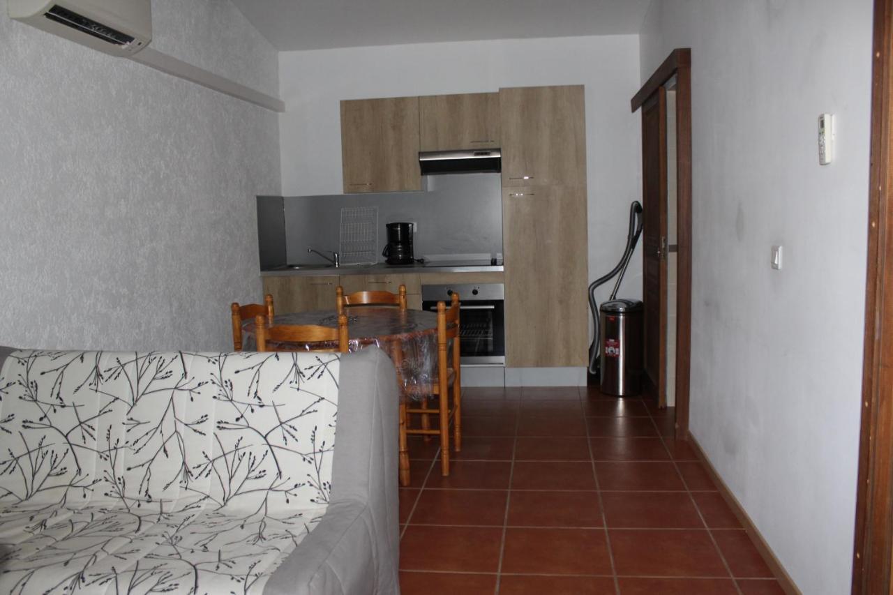 Mas Des Oliviers Apartment Saint-Esteve  Bagian luar foto